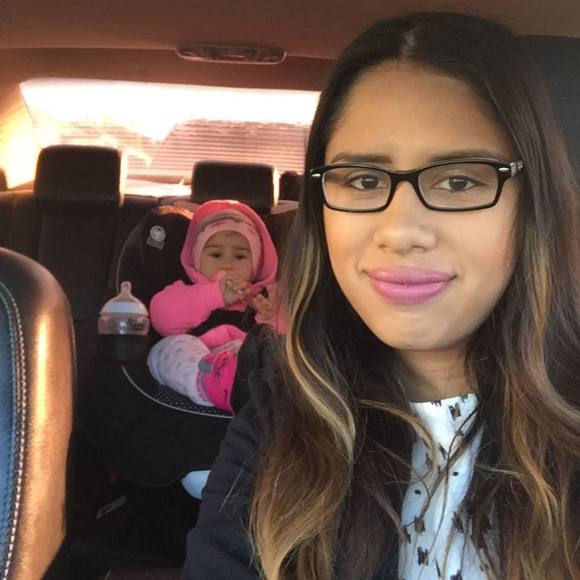 Meet your Posher, Daniela - Picture 1 of 1